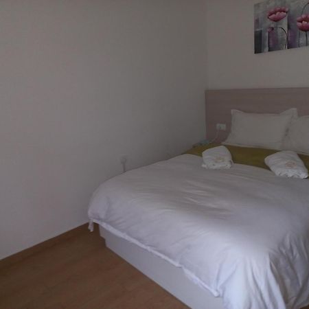 Asuka Apartmani 飞鸟客 Surčin Quarto foto