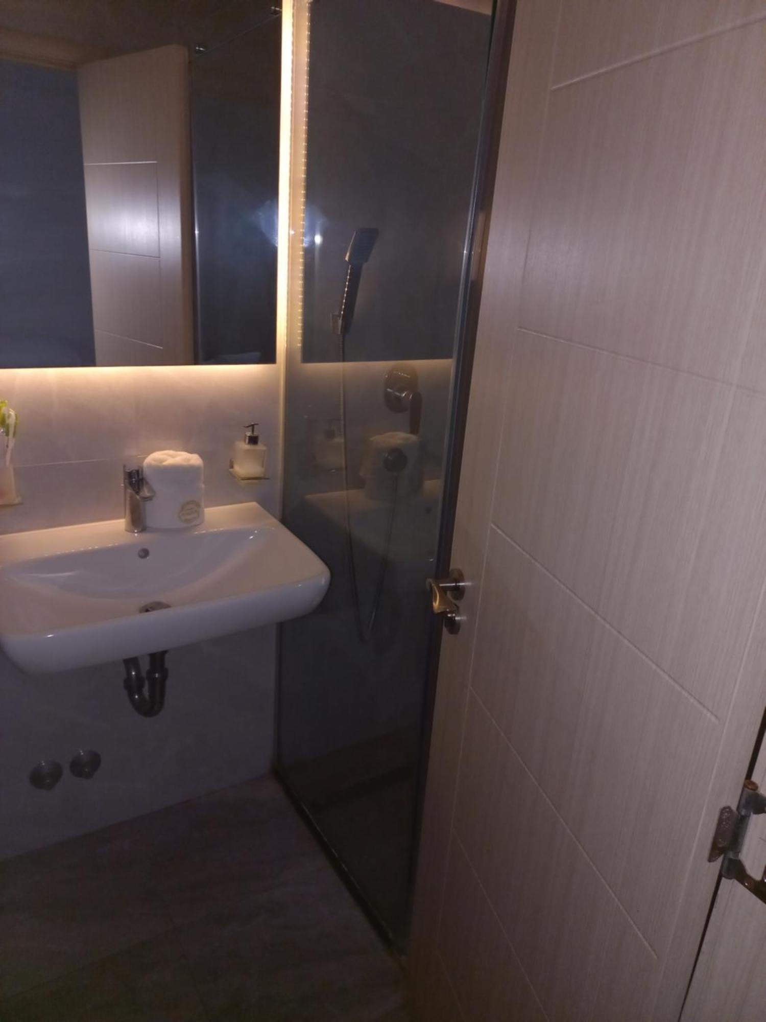 Asuka Apartmani 飞鸟客 Surčin Quarto foto